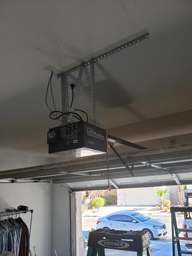 Garage door job in Las Vegas Valley by Swift Garage Door Repair (2020), photo 111