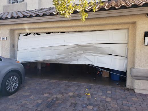 Garage door job in Las Vegas Valley by Swift Garage Door Repair (2021), photo 181