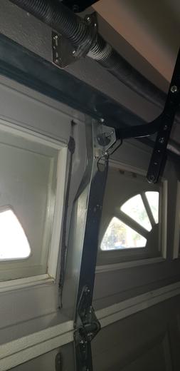 Garage door job in Las Vegas Valley by Swift Garage Door Repair (2021), photo 243