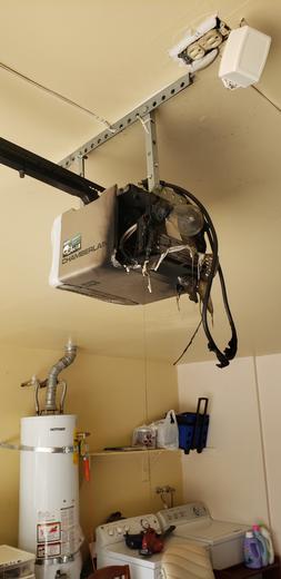 Garage door job in Las Vegas Valley by Swift Garage Door Repair (2021), photo 272