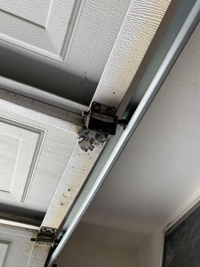 Garage door job in Las Vegas Valley by Swift Garage Door Repair, photo 385